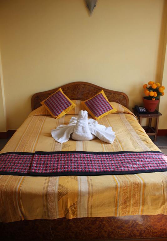 Simrika Homes Bed And Breakfast กาฐมาณฑุ ห้อง รูปภาพ