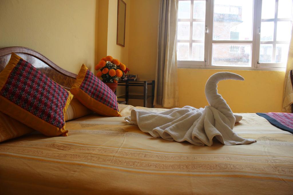 Simrika Homes Bed And Breakfast กาฐมาณฑุ ห้อง รูปภาพ