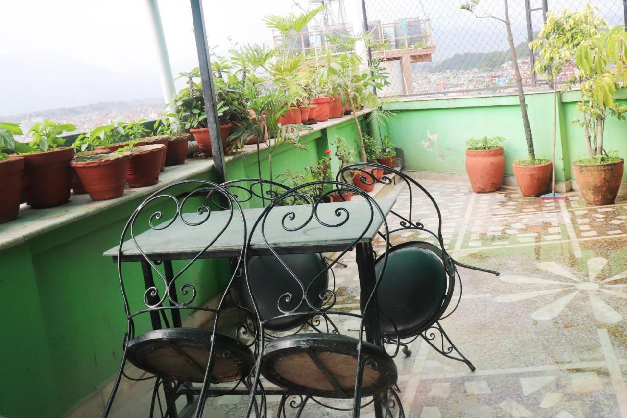 Simrika Homes Bed And Breakfast กาฐมาณฑุ ภายนอก รูปภาพ